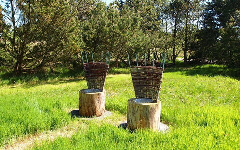 Anka - 2Km from the Sea: Vegetazione, Arbusto, Primavera, Villetta, Giardino, Shade, Backyard, Cortile, Sedia