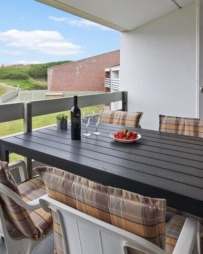 Thoni - 200M from the Sea