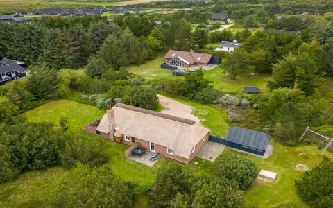 Pasi - 1.2Km from the Sea: Paesaggio, Visione Globale, Plain, Casa, Casa, Lotto, Area Rurale, Tetto, Fotografia Aerea, Estate