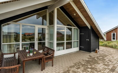 Sochyeta - 150M from the Sea