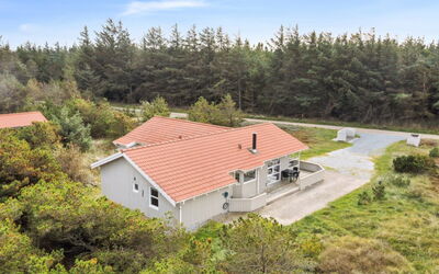 Zoya - 900M from the Sea