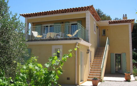 Lou Mazet: Proprietà, Casa, Costruzione, Immobiliare, Casa, Facciata, Architettura, Estate, Zona Residenziale, Villetta