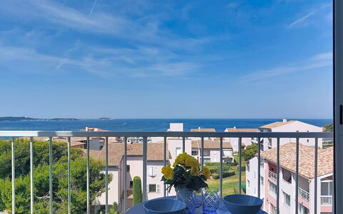 Le Verdon: Appartamento, Balcone, Mare, Shade, Ricorrere, Hotel, Recinzione, Villa, Località Balneare, Attico