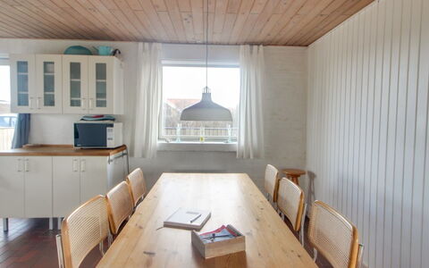 Ågot - 75M from the Sea: Legna, Casa, Portico, Deck, Latifoglie, Tetto, Color Legno, Pavimento In Legno, Eco Hotel
