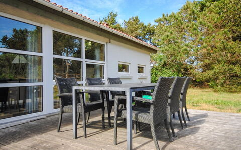 Konrad - 400M from the Sea: Comunita 'Impianto, Luce Del Sole, Pianta Erbacea, Giardino, Piantagione, Agricoltura, Azienda Agricola