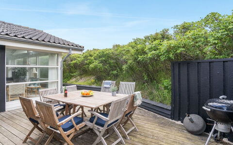 Fenneke - 50M from the Sea: Casa, Casa, Porta, Tetto, Villetta, Estate, Giardino, Shade, Raccordo, Cortile
