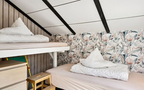 Kolja - 525M from the Sea: Mobilia, Pavimento, Camera Da Letto, Biancheria, Letto, Bedding, Lenzuolo, Cuscino, Design, Materiali Naturali