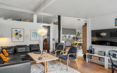 Linnea - 1Km from the Sea