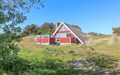 Piotr - 800M from the Sea: Architettura, Tetto, Casa, Materiale Composito, Illuminazione Diurna, Raccordo, Driveway