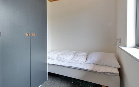 Sophine - 50M from the Sea: Pavimentazione, Pavimento, Parete, Camera Da Letto, Letto, Interior Design, Mobilia, Legna, Lenzuolo, Bedding