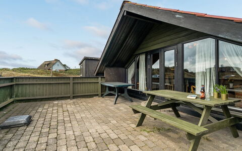 Delia - 300M from the Sea: Tetto, Casa, Casa, Villetta, Porta, Raccordo, Deck, Portico, Plank, Latifoglie
