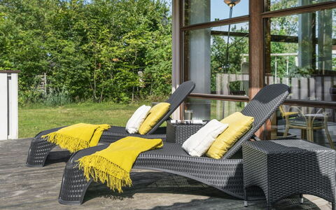 Leevi - 150M from the Sea: Mobili Da Esterno, Mobilia, Sedia, Di Vimini, Lettino, Shade, Giardino, Terrazza, Sedia A Sdraio, Bracciolo