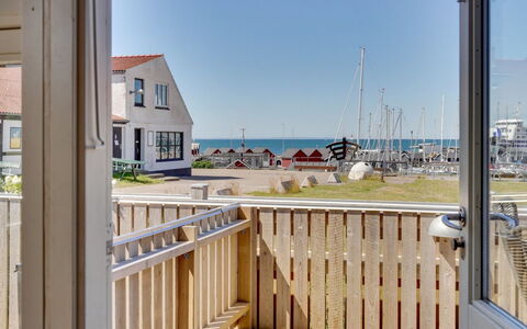 Ljubinko - 50M from the Sea: Legna, Casa, Materiale Composito, Porta, Villetta, Shade, Raccordo, Latifoglie, Color Legno