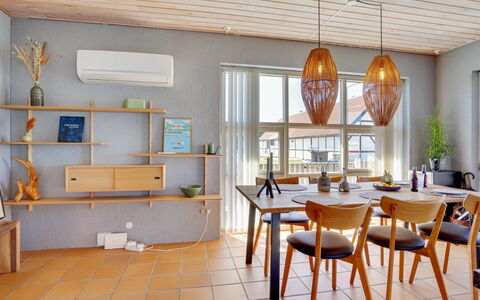 Ljubinko - 50M from the Sea: Legna, Casa, Materiale Composito, Porta, Villetta, Shade, Raccordo, Latifoglie, Color Legno