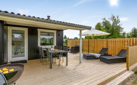 Silvana - 750M from the Sea: Legna, Casa, Casa, Portico, Latifoglie, Plank, Color Legno, Deck, Porta, Villetta