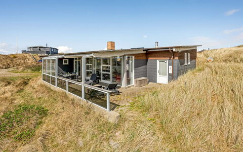 Emelin - 475M from the Sea: Tetto, Casa, Casa, Villetta, Porta, Raccordo, Deck, Portico, Plank, Latifoglie