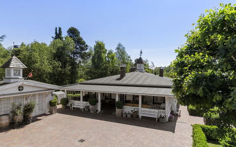 Titia - 1.2Km to the Fjord: Piscina, Catena Montuosa, Eco Hotel, Ricorrere, Estate, Valle, Villa, Landscaping, Resort Citta ', Backyard