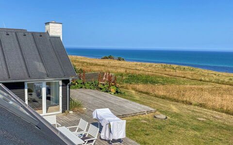Alkmar - 75M from the Sea: Legna, Tetto, Architettura, Casa, Casa, Villetta, Raccordo, Latifoglie, Pendenza, Estate