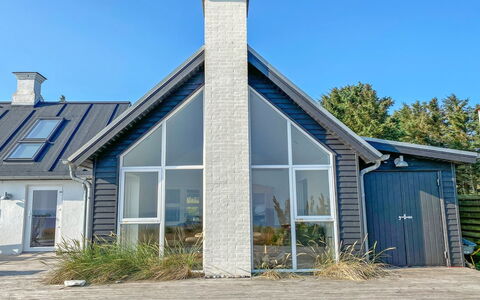 Alkmar - 75M from the Sea: Legna, Tetto, Architettura, Casa, Casa, Villetta, Raccordo, Latifoglie, Pendenza, Estate