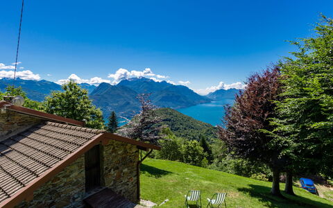 Munt del Nana: Pianta, Proprietà, Finestra, Costruzione, Fiore, Cielo, Sedia, Mobili Da Esterno, Lotto, Villetta