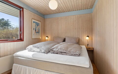 Ingelis - 1.2Km from the Sea: Interior Design, Pavimentazione, Pavimento, Letto, Camera Da Letto, Mobilia, Parete, Legna, Soffitto, Camera