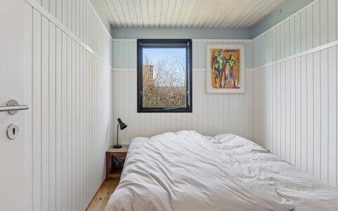 Ingelis - 1.2Km from the Sea: Parete, Camera Da Letto, Legna, Soffitto, Pavimentazione, Pavimento, Interior Design, Letto, Bedding, Lenzuolo