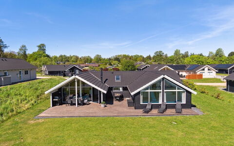 Vara - 800M from the Sea: Appartamento, Shade, Balcone, Sedia, Recinzione, Mobili Da Esterno, Alluminio, Erba Sintetica