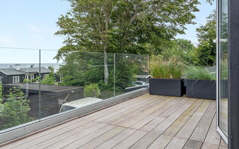Ebke - 70M from the Sea: Legna, Pavimento In Legno, Deck, Materiale Composito, Portico, Balcone, Corrimano, Latifoglie, Plank, Color Legno