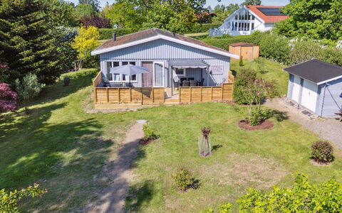 Ømund - 600M to the Fjord: Casa, Zona Residenziale, Arbusto, Casa, Tetto, Lotto, Villetta, Giardino, Estate