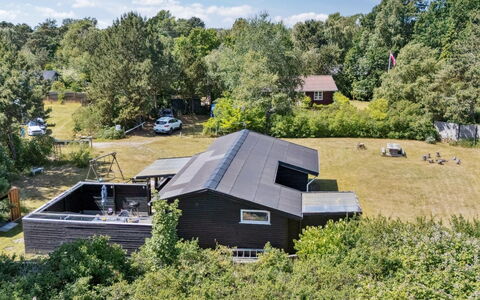 Ludvika - 350M from the Sea: Casa, Villetta, Portico, Raccordo, Agriturismo, Struttura Esterna
