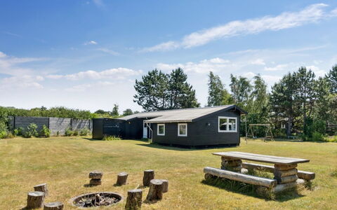 Ludvika - 350M from the Sea: Casa, Villetta, Portico, Raccordo, Agriturismo, Struttura Esterna