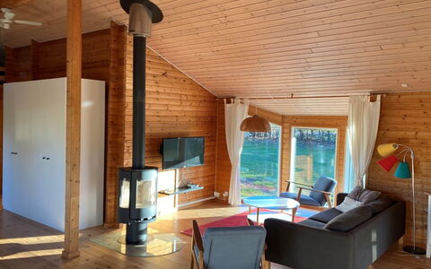 Karanfilka - 900M from the Sea: Tetto, Casa, Casa, Villetta, Porta, Raccordo, Deck, Portico, Plank, Latifoglie