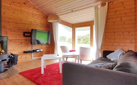 Karanfilka - 900M from the Sea: Tetto, Casa, Casa, Villetta, Porta, Raccordo, Deck, Portico, Plank, Latifoglie