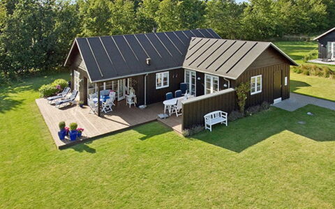 Miika - 100M from the Sea