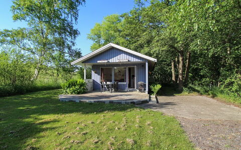 Virve - 300M from the Sea: Tetto, Casa, Casa, Villetta, Porta, Raccordo, Deck, Portico, Plank, Latifoglie