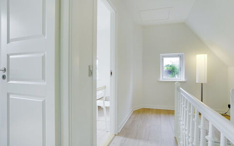 Feikje - 5.5Km from the Sea: Tetto, Casa, Porta, Villetta, Shade, Raccordo, Cortile, Estate, Backyard