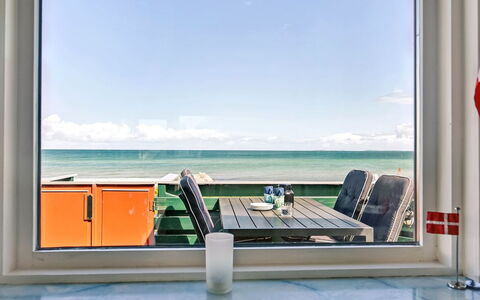 Eldar - 5M from the Sea: Blu, Arbusto, Villetta, Groundcover, Giardino, Estate, Shade, Landscaping, Agriturismo, Eco Hotel