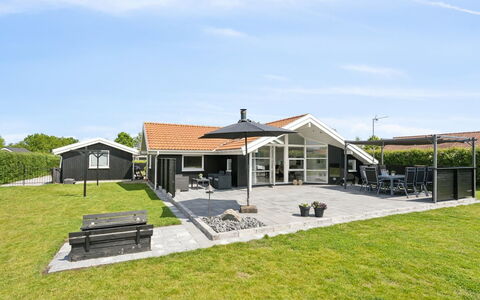 Dyrken - 200M from the Sea: Appartamento, Shade, Balcone, Sedia, Recinzione, Mobili Da Esterno, Alluminio, Erba Sintetica