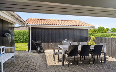 Dyrken - 200M from the Sea