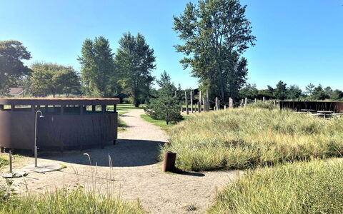 Ulv - 25M from the Sea: Arbusto, Lotto, Comunita 'Impianto, Giardino, Landscaping, Parco, Ranch