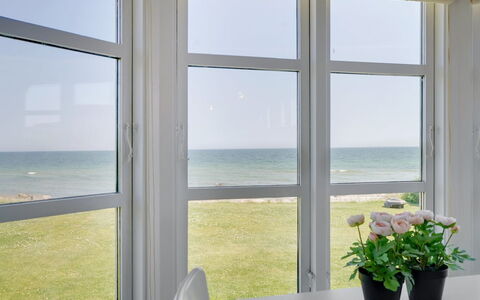 Hwitserk - 5M from the Sea: Zona Residenziale, Tetto, Sobborgo, Driveway, Estate, Camino