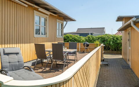 Hwitserk - 5M from the Sea: Zona Residenziale, Tetto, Sobborgo, Driveway, Estate, Camino
