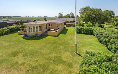 Hwitserk - 5M from the Sea