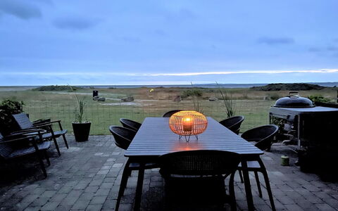 Lucjan - 50M from the Sea: Blu, Arbusto, Villetta, Groundcover, Giardino, Estate, Shade, Landscaping, Agriturismo, Eco Hotel