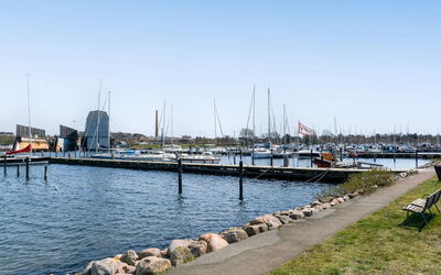 Ninne - 50M from the Sea
