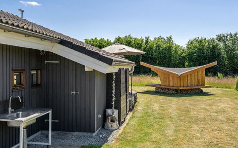 Ela - 500M from the Sea: Erba, Arbusto, Casa, Giardino, Casa, Villetta, Lotto, Prato, Groundcover