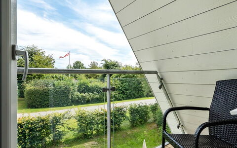 Thormund - 350M from the Sea: Tetto, Casa, Casa, Villetta, Raccordo, Estate, Driveway, Edifici Giardino, Cortile, Capannone