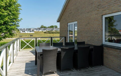 Ambrosius - 75M from the Sea: Comunita 'Impianto, Luce Del Sole, Pianta Erbacea, Giardino, Piantagione, Agricoltura, Azienda Agricola