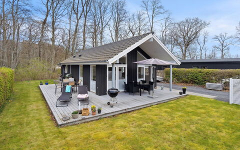 Gunholm - 150M from the Sea