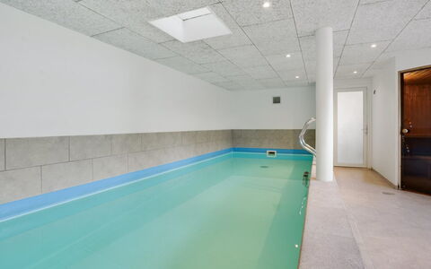 Cara - 200M from the Sea: Tetto, Casa, Casa, Villetta, Raccordo, Estate, Driveway, Edifici Giardino, Cortile, Capannone